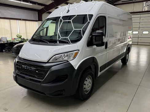 Used 2023 RAM ProMaster 2500 FWD image 5