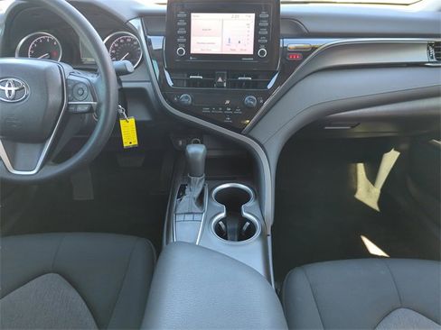 Used 2023 Toyota Camry LE image 21