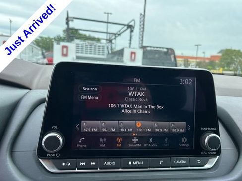 Used 2023 Nissan Rogue S AWD/4WD image 22