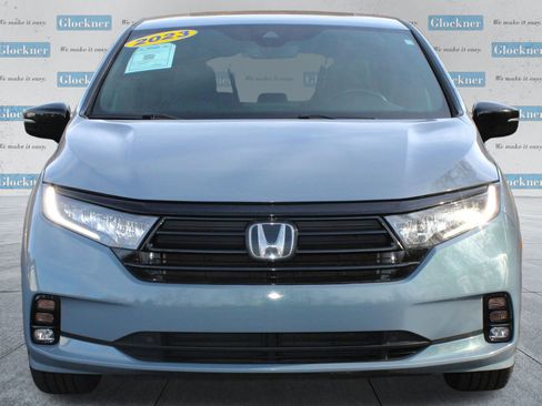Used 2023 Honda Odyssey Sport image 2