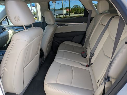 Certified 2023 Cadillac XT5 Premium Luxury image 13