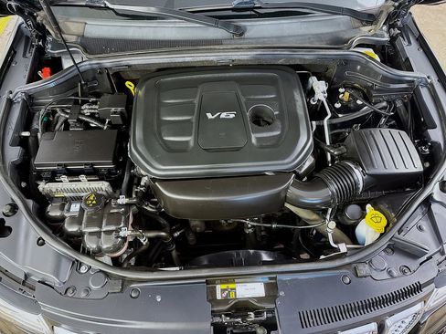 Used 2018 Jeep Grand Cherokee Overland AWD/4WD image 38