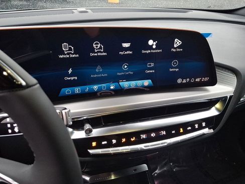 New 2026 Cadillac Lyriq Sport AWD/4WD image 9