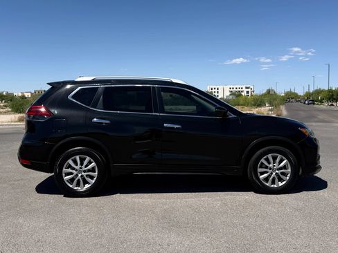 Used 2019 Nissan Rogue SV AWD/4WD image 6