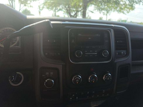 Used 2018 RAM 2500 Tradesman w/ Chrome Appearance Group AWD/4WD image 7