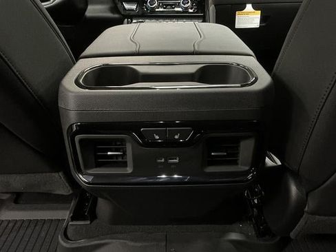 New 2026 GMC Sierra 1500 AT4 w/ AT4 Premium Package AWD/4WD image 24