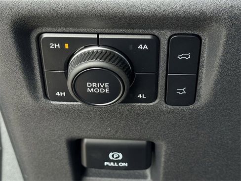 New 2025 Ford Expedition Max Platinum w/ Driver's Package image 21