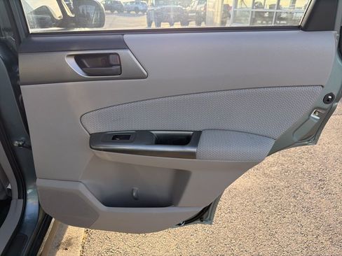 Used 2011 Subaru Forester 2.5X w/ Alloy Wheel Value Pkg image 27