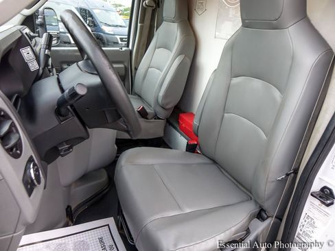 Used 2022 Ford E-350 and Econoline 350 Super Duty RWD image 8
