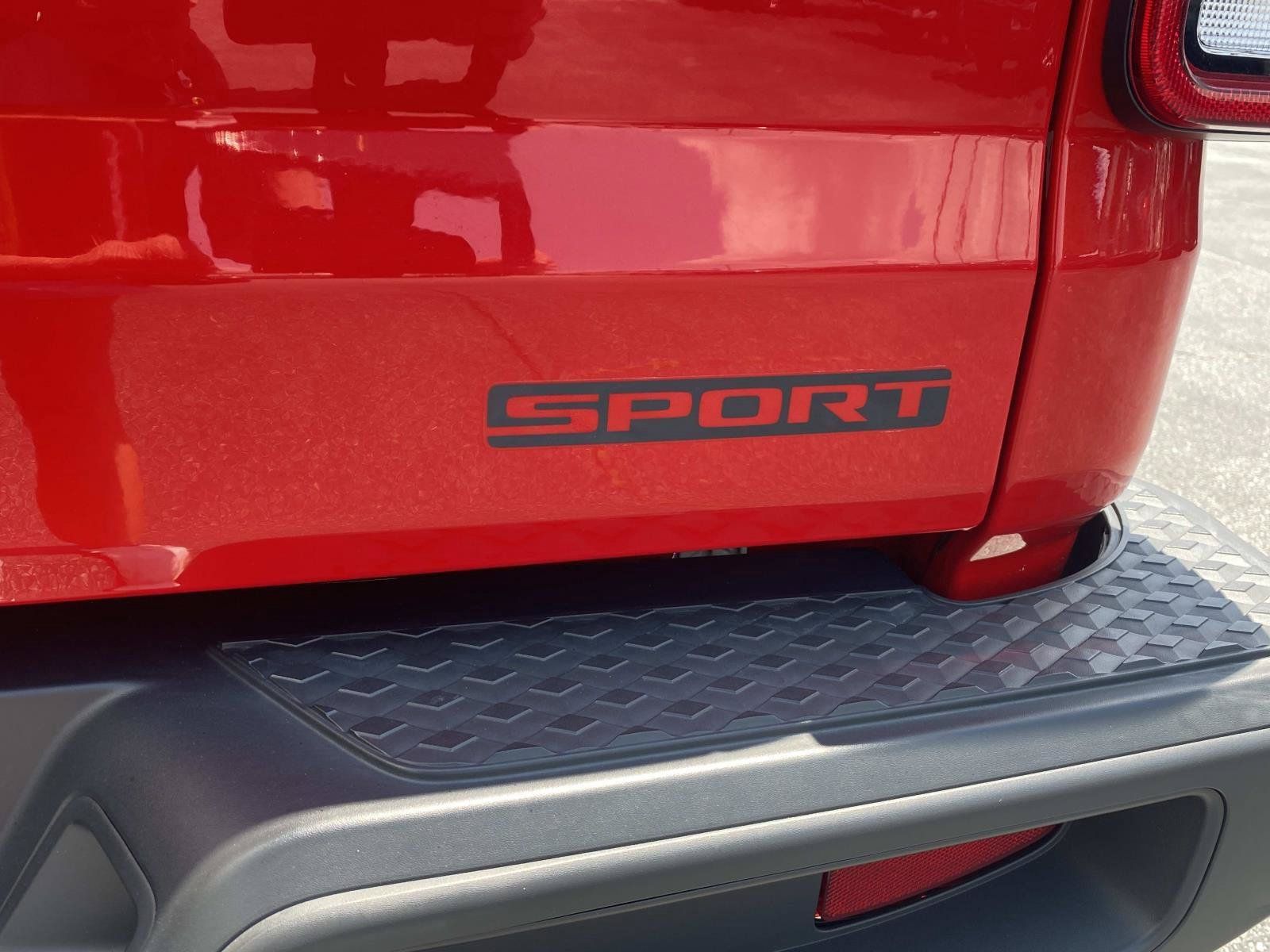 Used 2021 Jeep Gladiator Sport AWD/4WD image 5