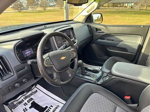 Used 2020 Chevrolet Colorado Z71 AWD/4WD image 9