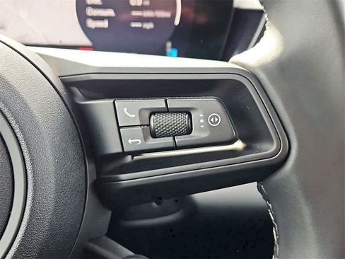 Used 2025 Porsche Macan 4S Electric image 32