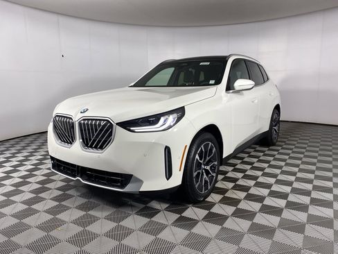 New 2026 BMW X3 xDrive30 w/ Premium Package image 3