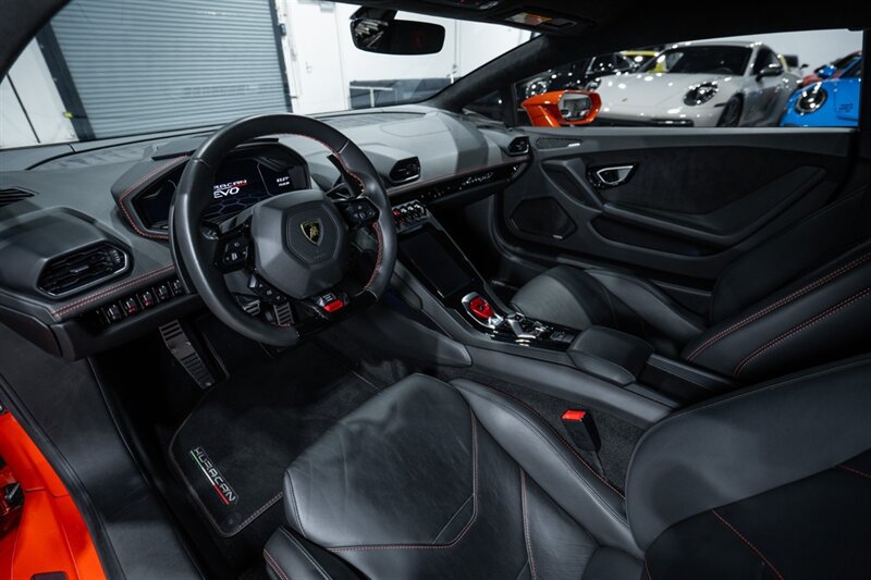 Used 2020 Lamborghini Huracan EVO AWD/4WD image 18