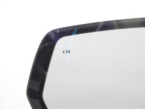 Used 2020 Chevrolet Traverse LT image 25