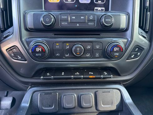 Used 2018 Chevrolet Silverado 1500 LTZ Z71 w/ LTZ Plus Package AWD/4WD image 18
