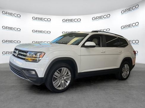 Used 2020 Volkswagen Atlas SE w/ Panoramic Sunroof Package FWD image 3