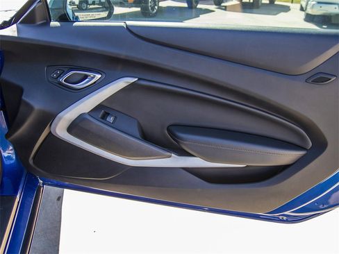 Used 2020 Chevrolet Camaro SS image 15