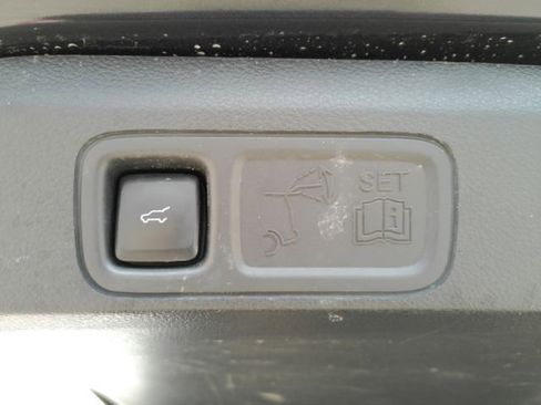 Used 2022 Ford Expedition XLT RWD image 29