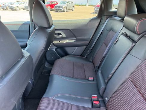 Used 2025 Nissan Kicks SR AWD/4WD image 11