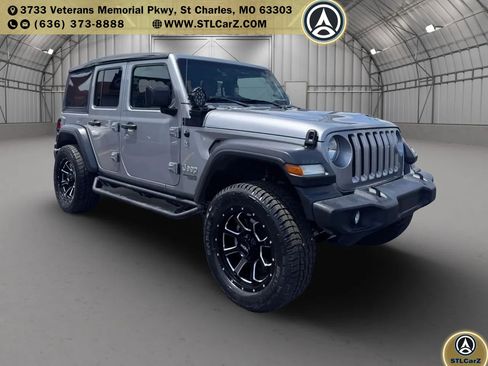 Used 2018 Jeep Wrangler Unlimited Sport AWD/4WD image 1