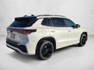 New 2026 Volkswagen Tiguan SE R-Line video 2