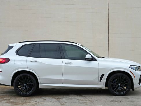 Used 2023 BMW X5 xDrive40i w/ Executive Package AWD/4WD image 59