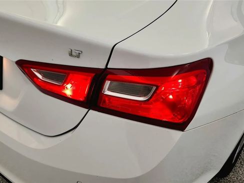 Used 2024 Chevrolet Malibu LT FWD image 15