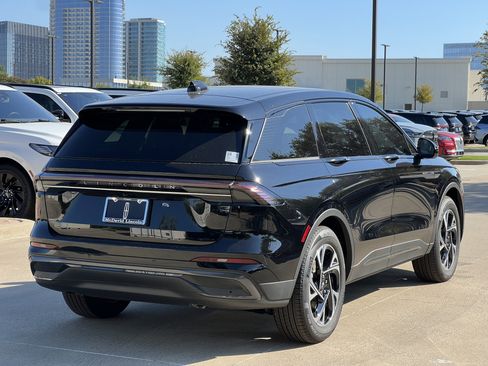 New 2025 Lincoln Nautilus Premier w/ Equipment Group 102A image 9