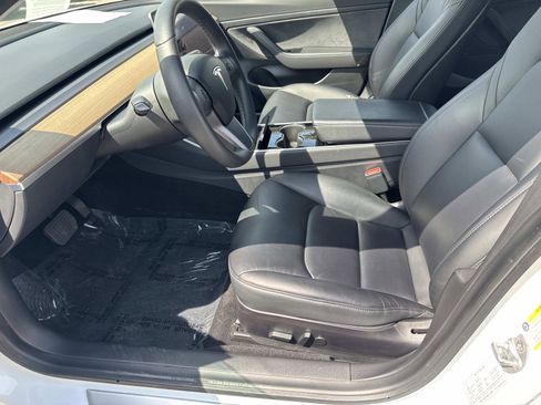 Used 2020 Tesla Model 3 Standard Range Plus RWD image 14