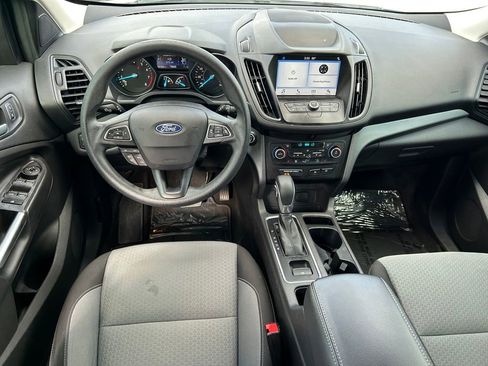 Used 2019 Ford Escape SE image 16
