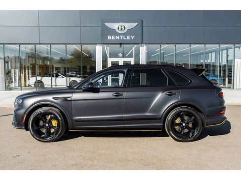 Used 2025 Bentley Bentayga image 5