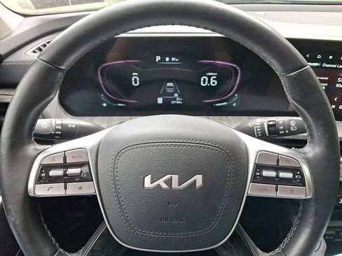 Used 2024 Kia Telluride EX AWD/4WD image 13