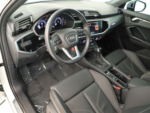 Certified 2022 Audi Q3 2.0T Premium Plus image 15