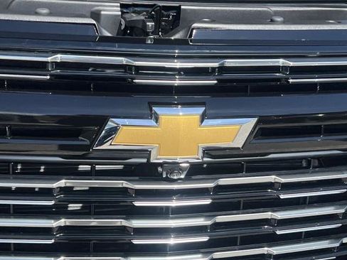 New 2026 Chevrolet Tahoe High Country w/ LPO, Get Active Package AWD/4WD image 32