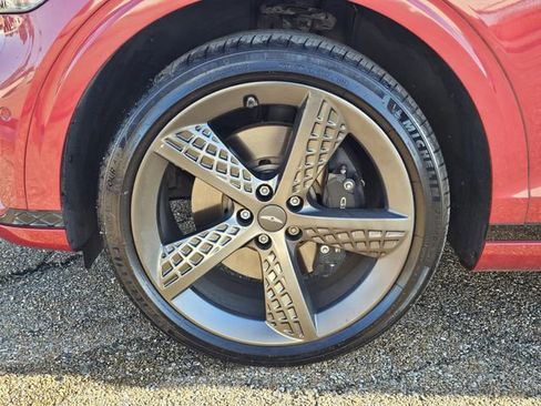 Used 2022 Genesis GV70 3.5T Sport w/ Sport Prestige Package image 32