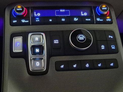 Used 2020 Hyundai Palisade Limited FWD image 13