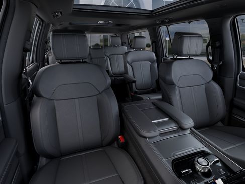 New 2026 Jeep Grand Wagoneer Summit AWD/4WD image 42