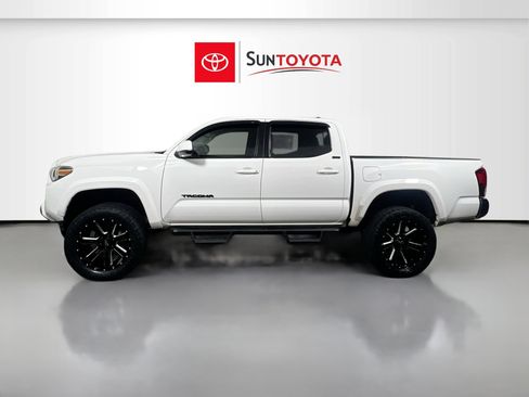 Used 2018 Toyota Tacoma SR5 image 7