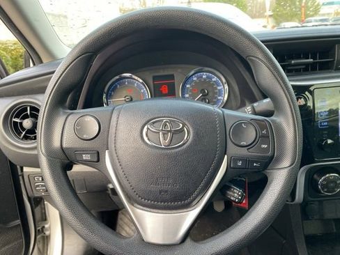 Used 2018 Toyota Corolla L image 13