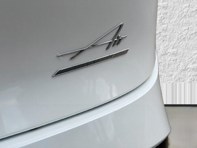 Used 2024 Lucid Air Touring AWD/4WD image 11
