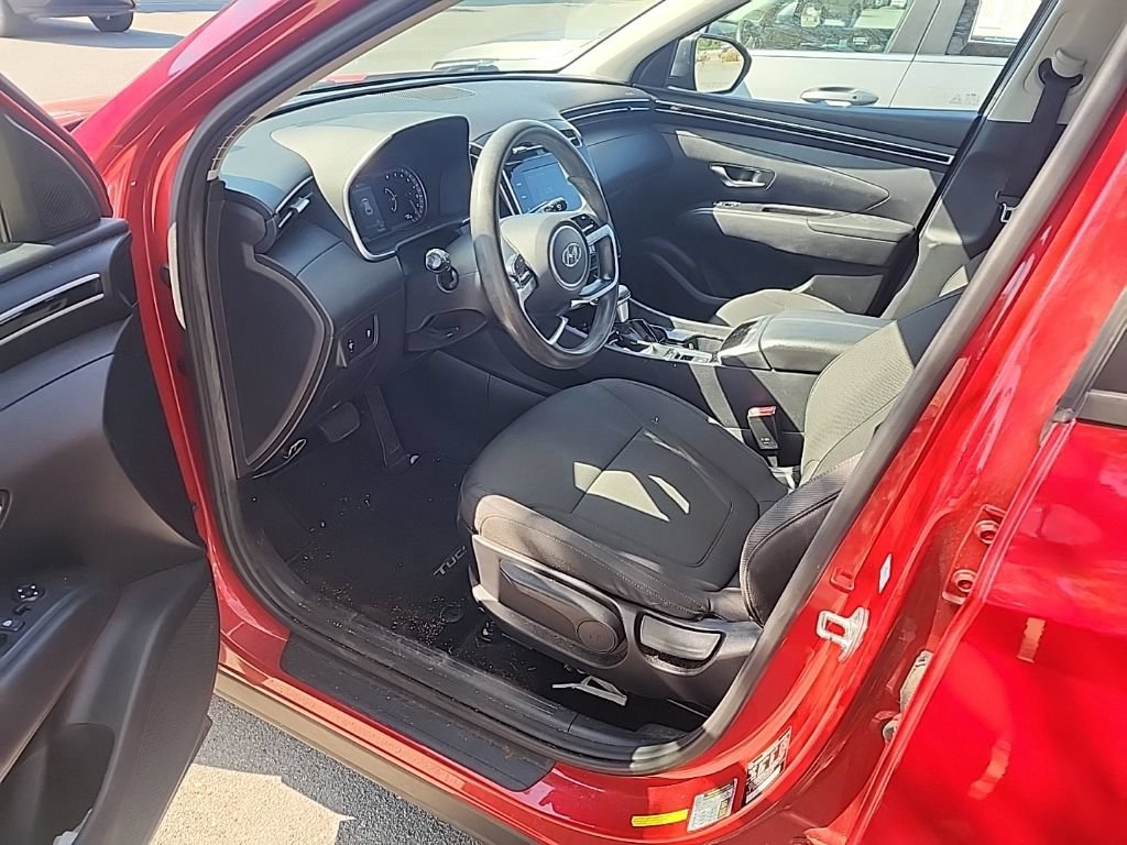 Used 2022 Hyundai Tucson SE w/ Cargo Package FWD image 9