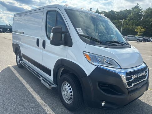 Used 2025 RAM ProMaster 2500 w/ U-Haul Equipment Group FWD image 2