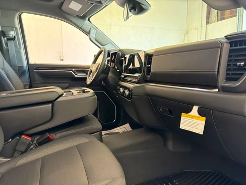 New 2026 GMC Sierra 1500 Elevation image 26