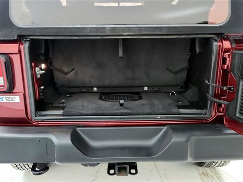 Used 2021 Jeep Wrangler Sport image 17