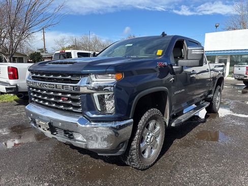 Used 2022 Chevrolet Silverado 2500 LTZ w/ LTZ Plus Package image 2