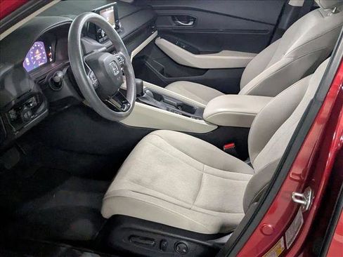 Used 2023 Honda Accord EX image 11