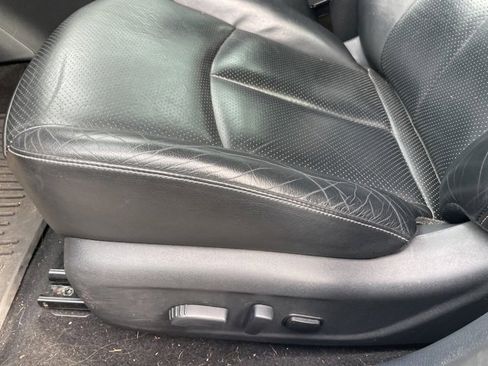 Used 2016 Nissan Sentra SL w/ Technology Package image 7