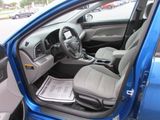Used 2017 Hyundai Elantra SE image 5