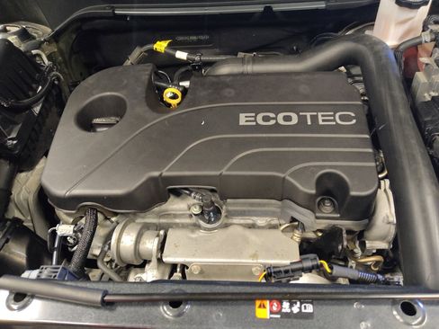 Used 2021 Chevrolet Equinox LT image 30